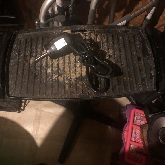 A good indoor outdoor grill - Picture 2 of 2